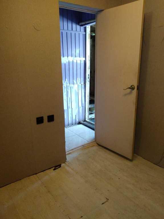 Продается 1/2 дома ( без отделки) на Щедрина/Орловская. Участок площад